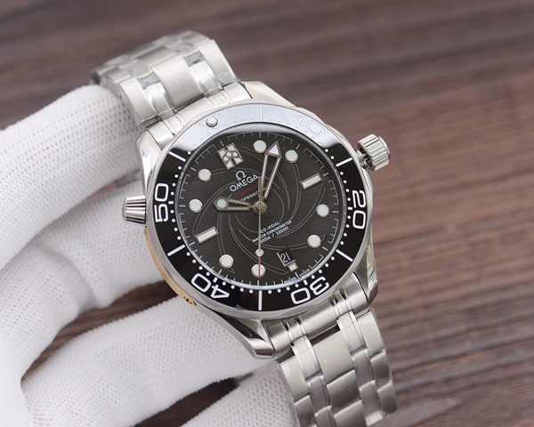 オメガ時計側面デザイン